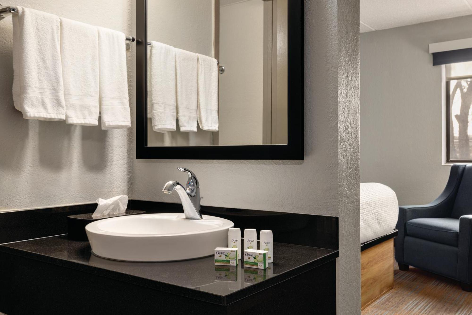 Americinn By Wyndham Madison Wi מראה חיצוני תמונה